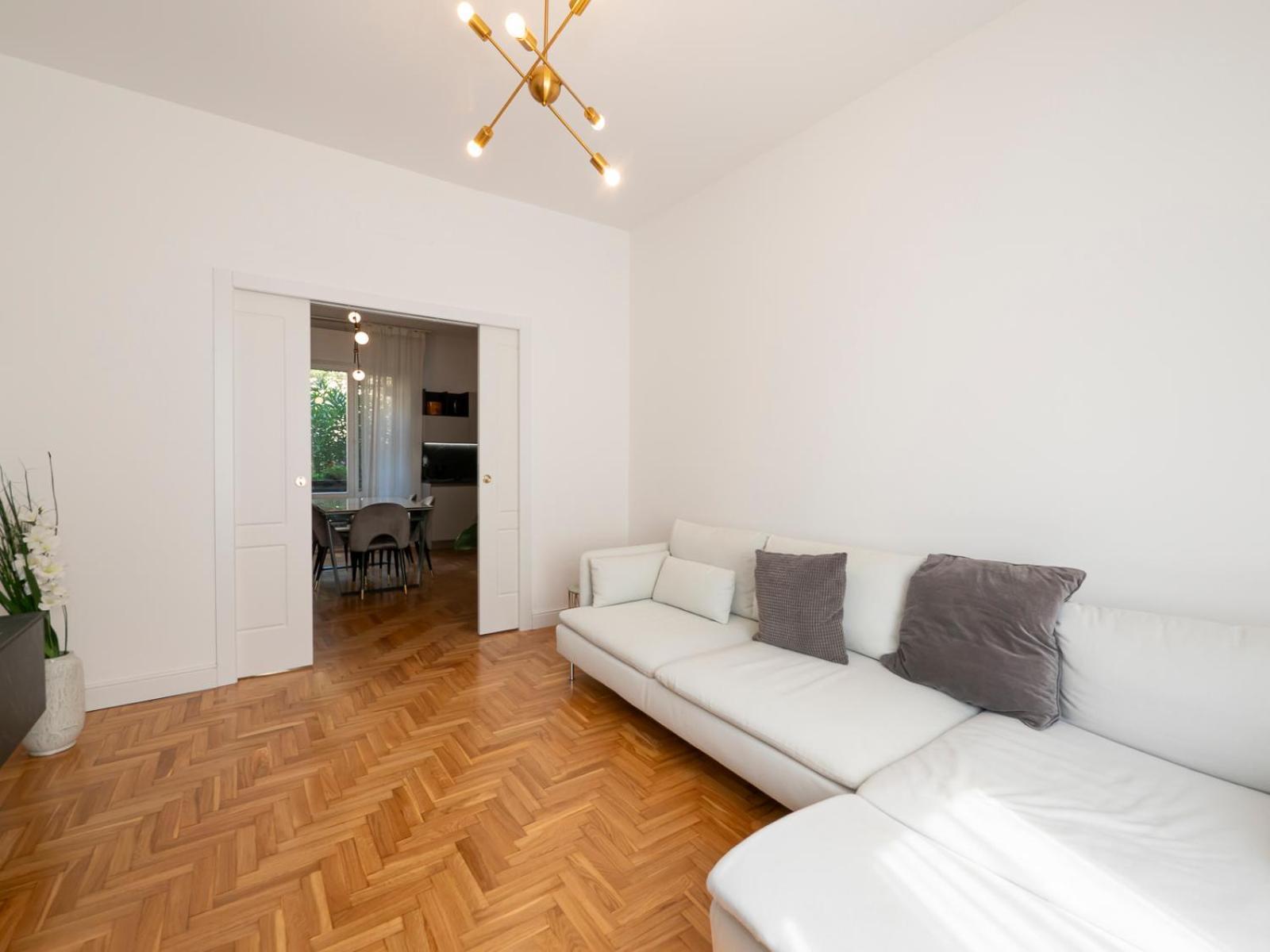 Big Apartment Close To Bocconi / Humanitas / Ieo Milan Bagian luar foto