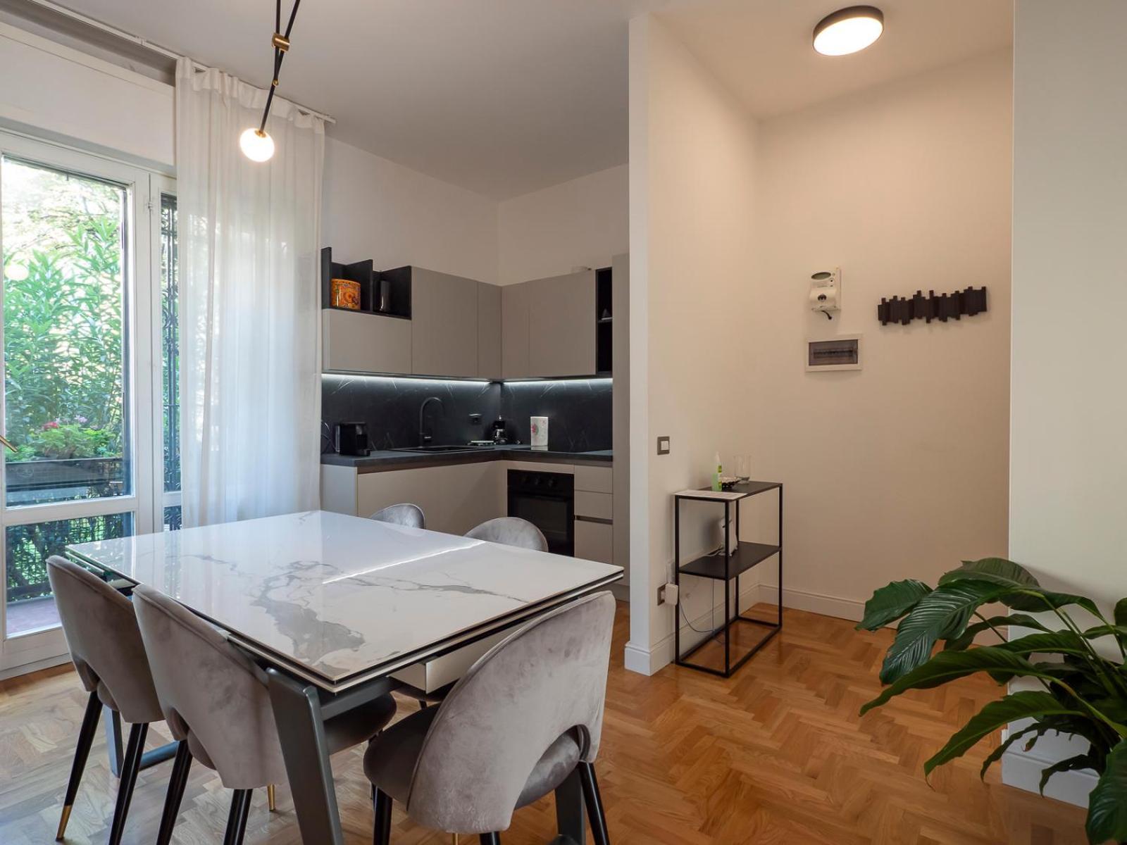 Big Apartment Close To Bocconi / Humanitas / Ieo Milan Bagian luar foto