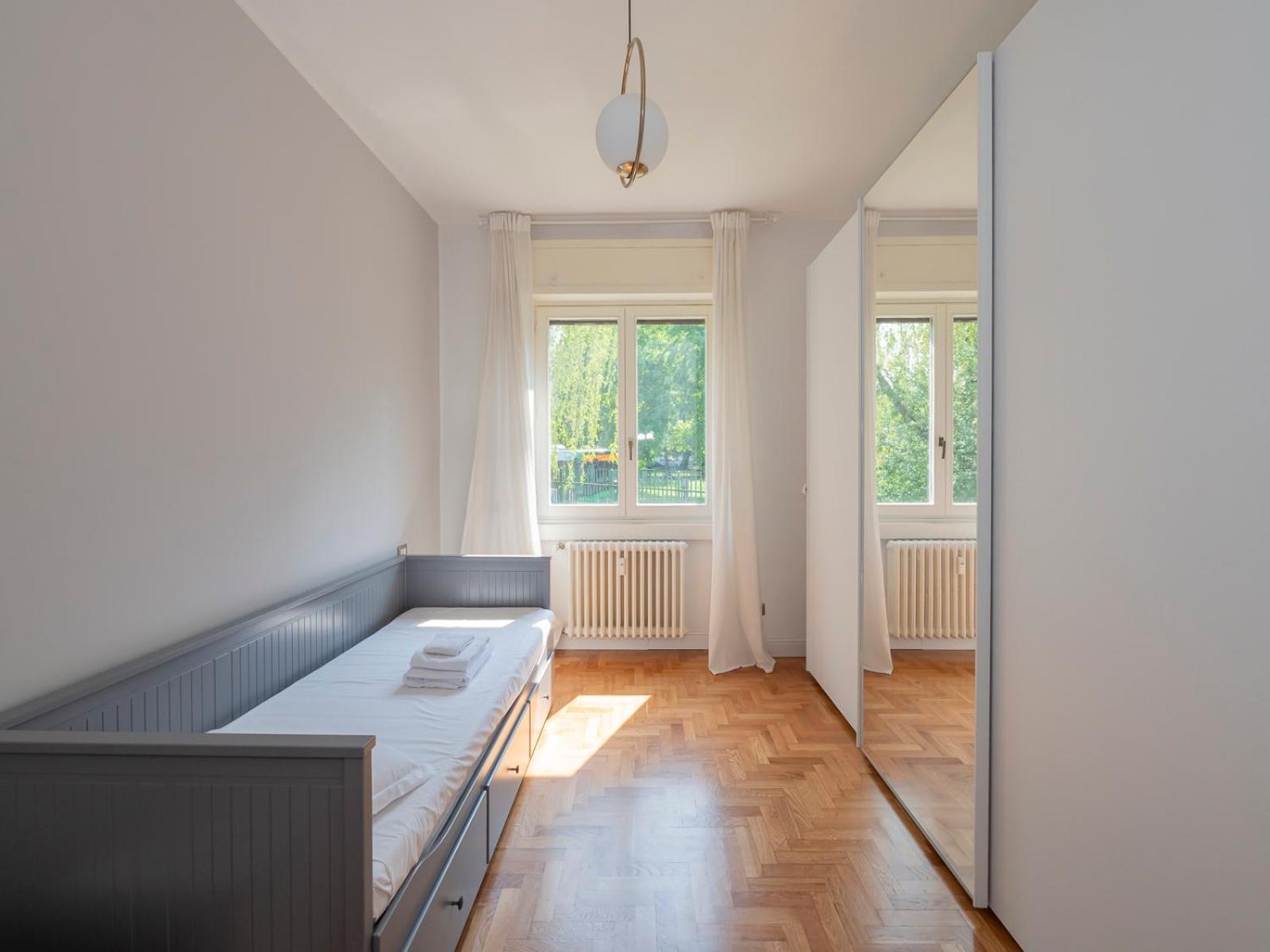 Big Apartment Close To Bocconi / Humanitas / Ieo Milan Bagian luar foto